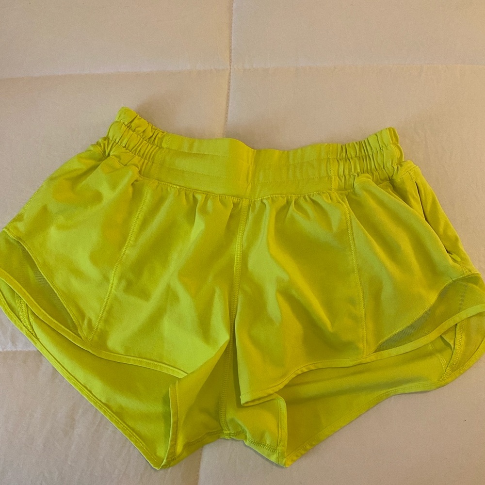 Lululemon Hotty hot shorts 2.5”, Neon yellow